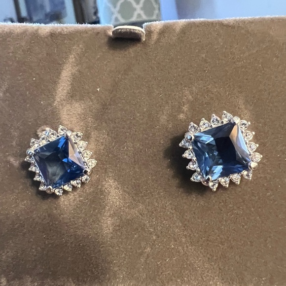 Nolan Miller Vintage Blue Square Stud Earrings - Picture 2 of 10